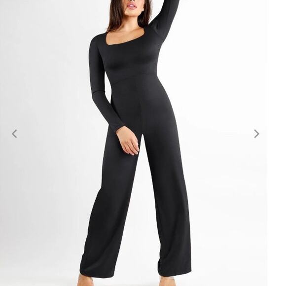 NEW Popilush Shapewear Long Sleeve Square Neck Slimming Wide Leg Jumpsuit Medium - Picture 1 of 7